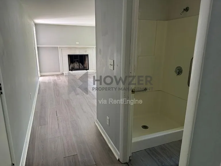 14 Ellis Dr — Photo 8