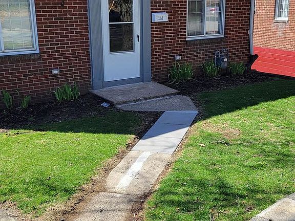 2nd image of 3350 Shadyway Dr