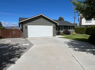 2525 NE Noble Loop, East Wenatchee, WA 98802