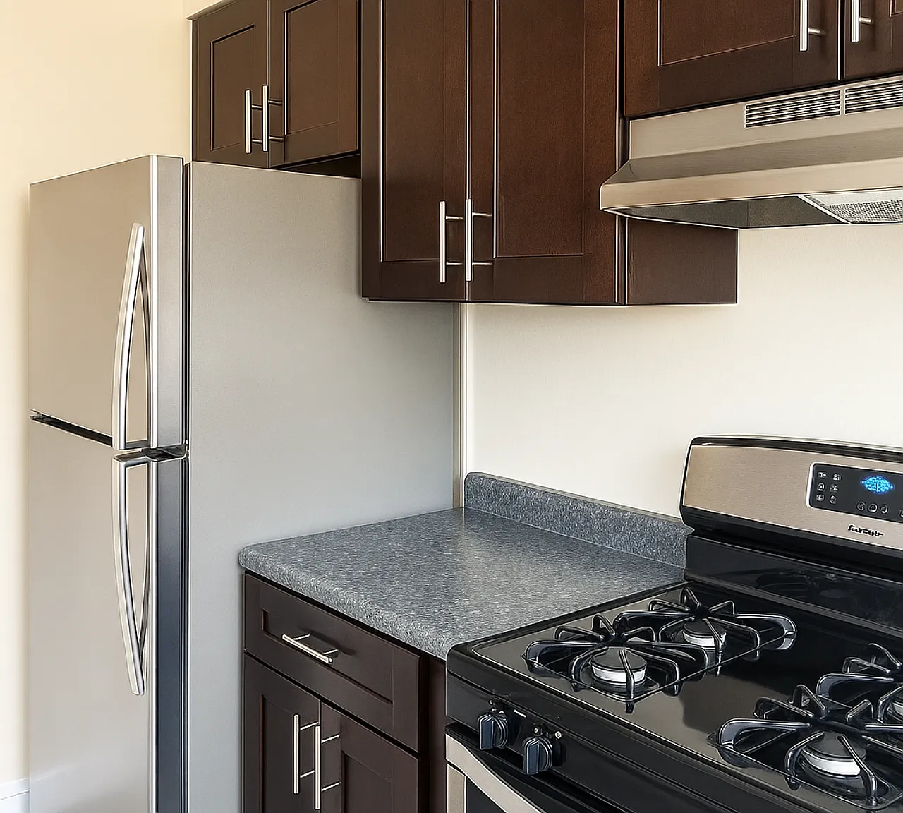 Belle Gardens Apartment Homes — Photo 2