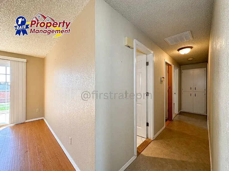 712 Fair Ln — Photo 13