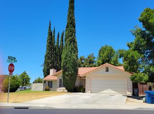 1002 Santa Barbara St, Los Banos, CA 93635
