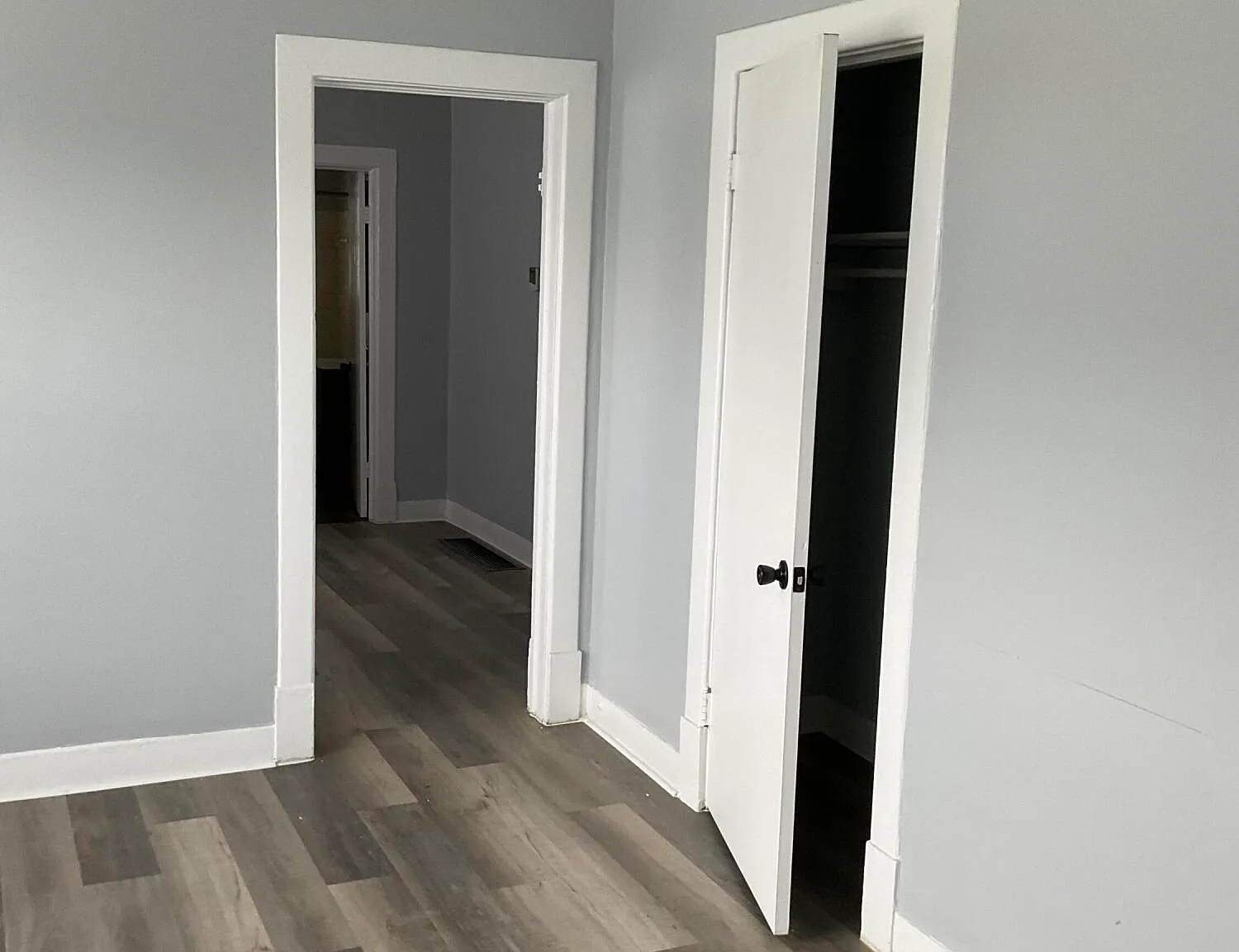 1 bed, 1.0 bath, 500 sqft, $925 — Photo 3