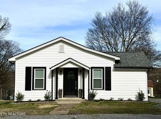 2919 Washington Pike, Knoxville, TN 37917