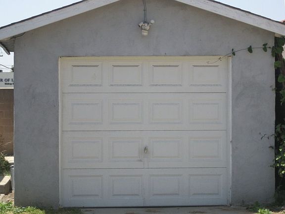 4th image of 1440 W 85th St