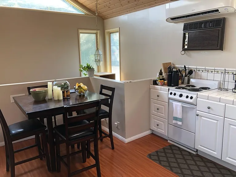 10810 Ashby Ave #G2 — Photo 13