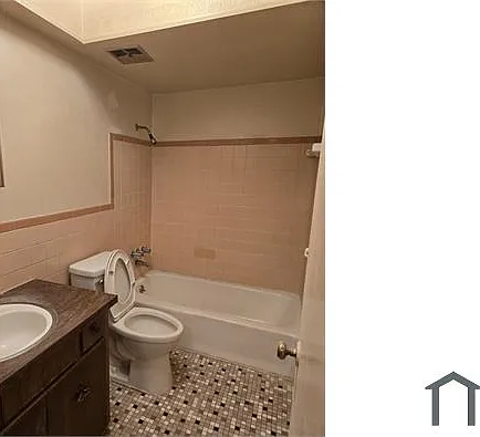 Studio, 900 sqft, $950 — Photo 3