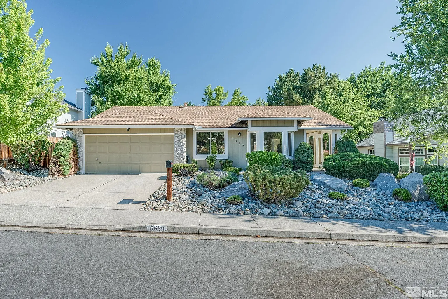 6629 Eastridge Dr photo 1