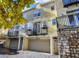 931 Junction Pl, Indianapolis, IN 46220