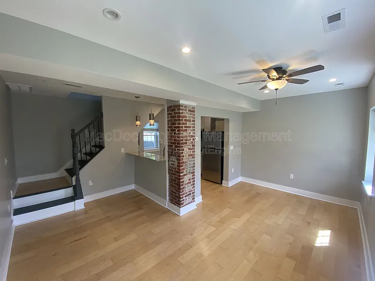 1115 Winchester St #C — Photo 5