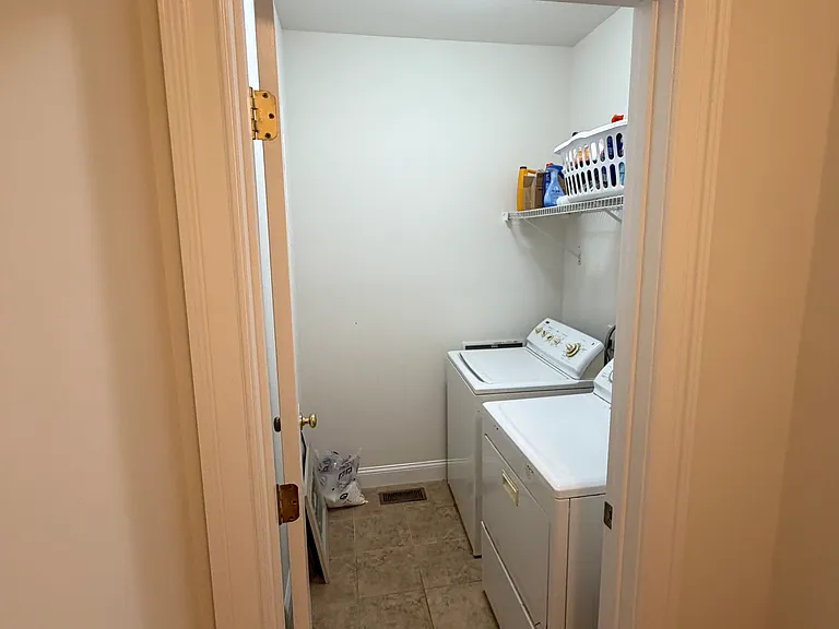 Bauer Place Ext — Photo 15