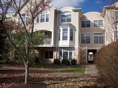 921 Kensington Ln, Livingston, NJ, 07039