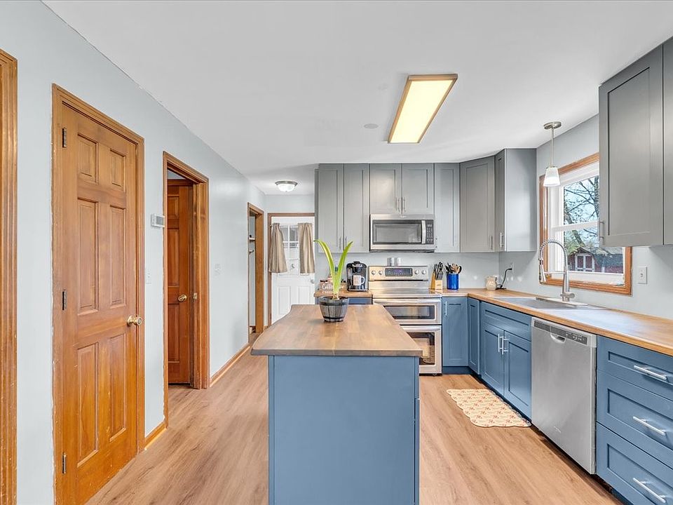 1st image of 203 Twelve Oaks Rd