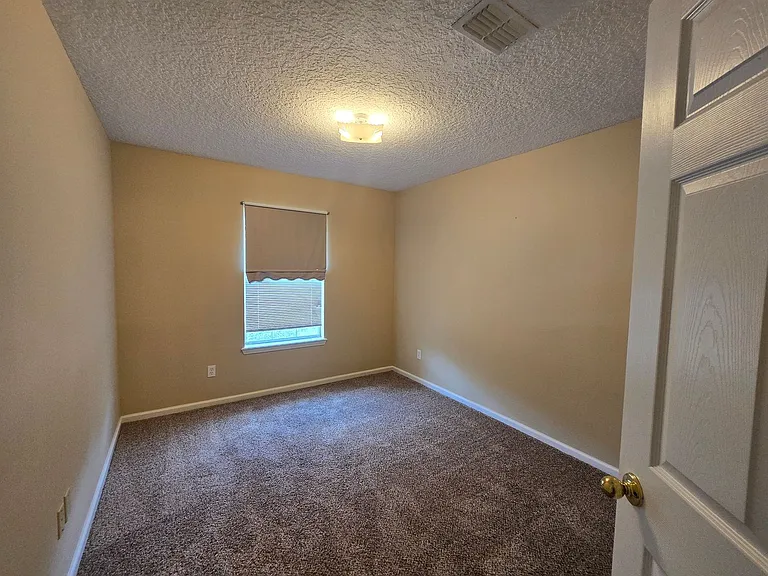 5260 Collins Rd #201 — Photo 18