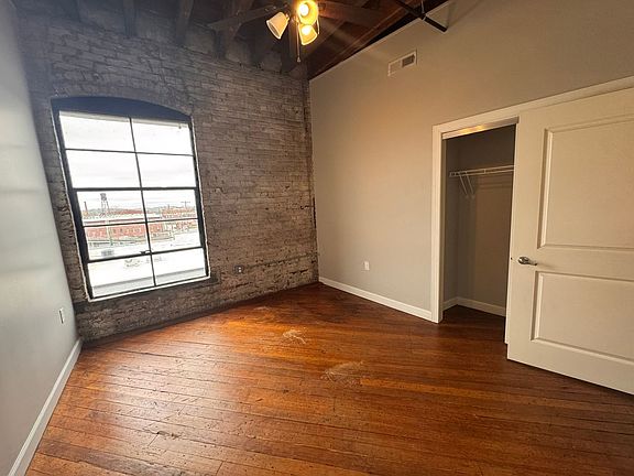 3rd image of 315 Lynn St APT 404