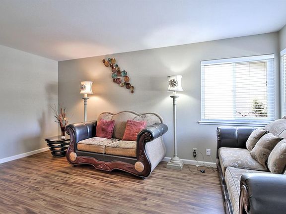 5th image of 3113 Lindley Ct