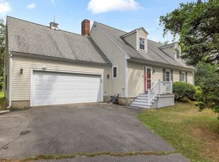 74 Warren St, Georgetown, MA 01833