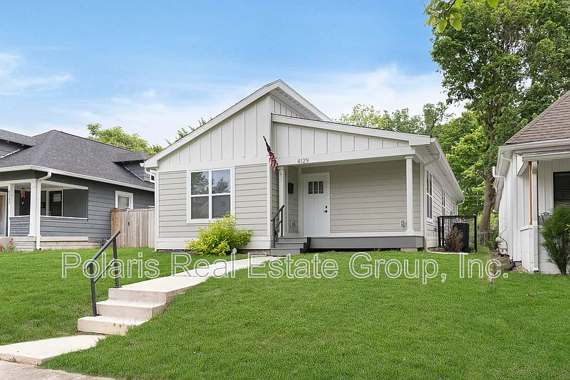 3 bed, 2.0 bath, $1,495 — Photo 2