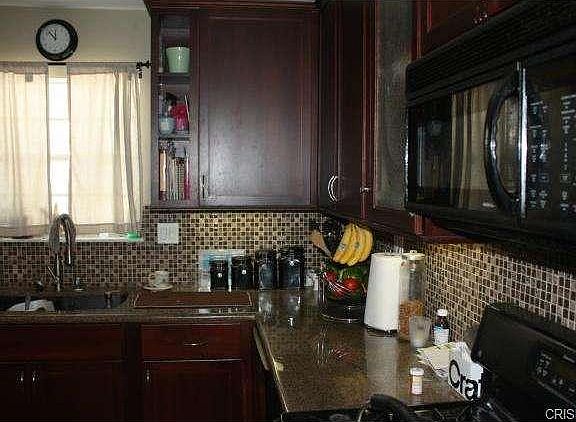 5th image of 7306 Balboa Blvd Unit A