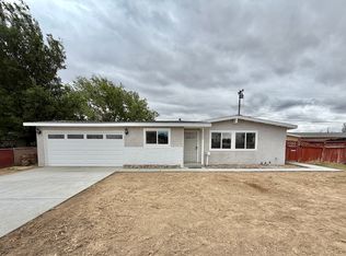 2028 W Oldfield St, Lancaster, CA 93536