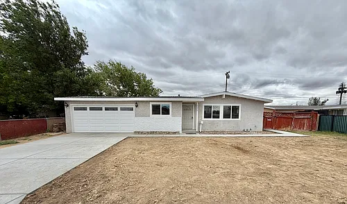 2028 W Oldfield St Photo 1