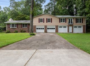 2648 Oak Hill Dr, Marietta, GA 30062