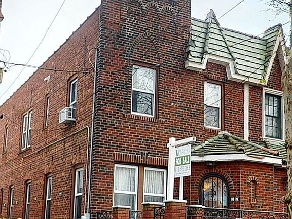 2nd image of 1819 Burnett St