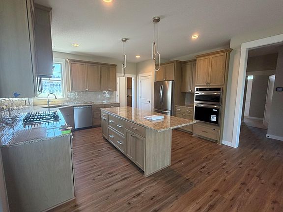 3rd image of 2355 Sydney Ln