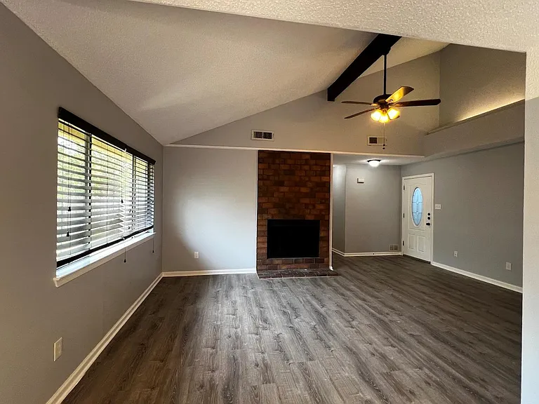 7506 Chelsea Moor #B — Photo 9