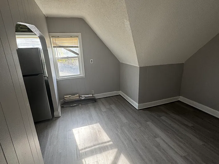 2940 Vincent Ave N #2 — Photo 14