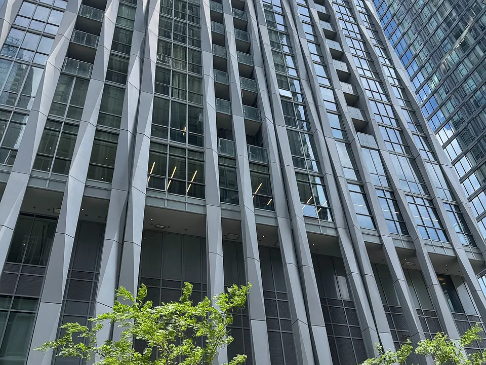 1 Yorkville Ave #2402