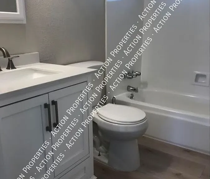 2644 Woodridge Ct #27 — Photo 5