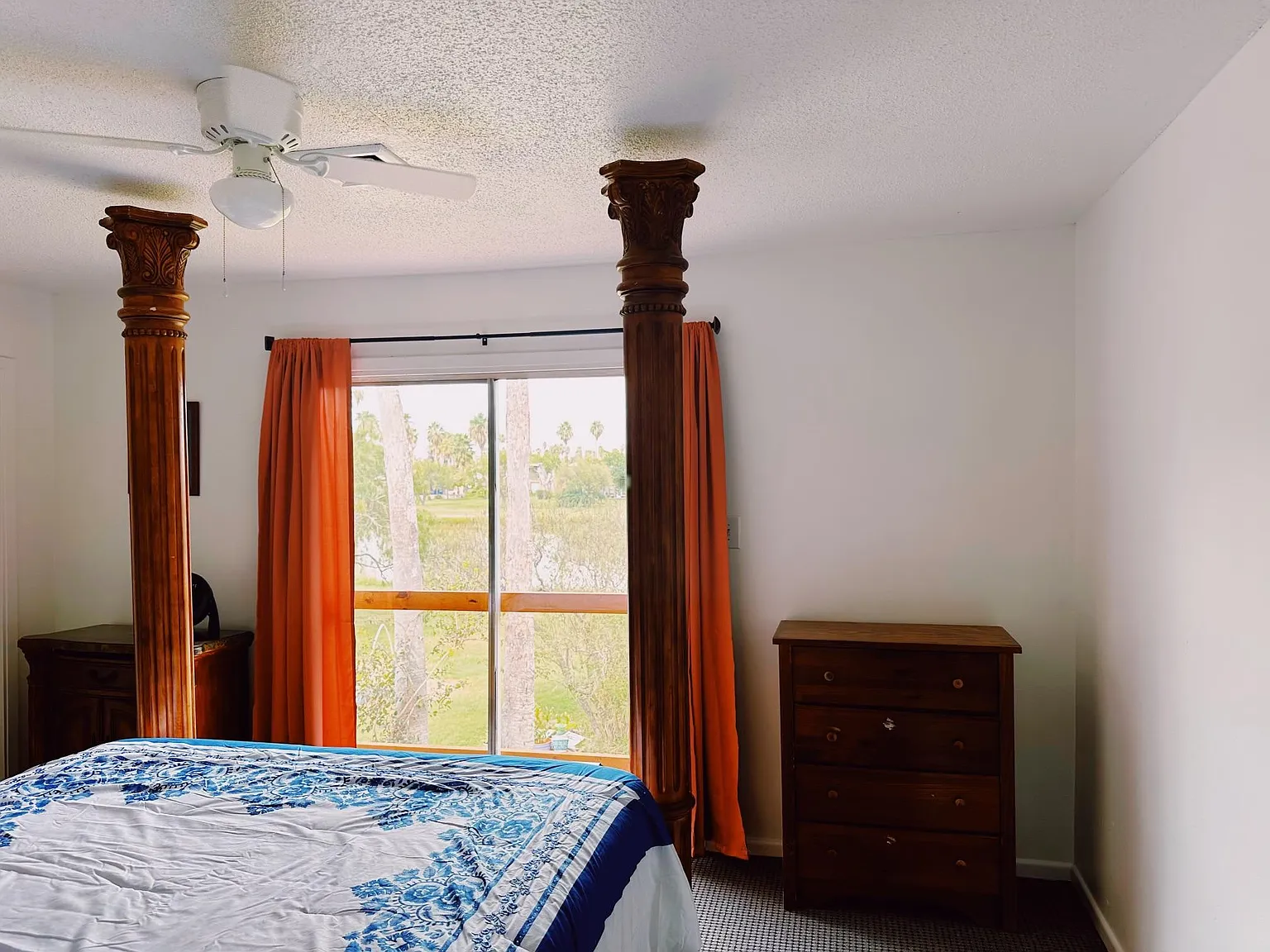 714 Continental Dr — Photo 4