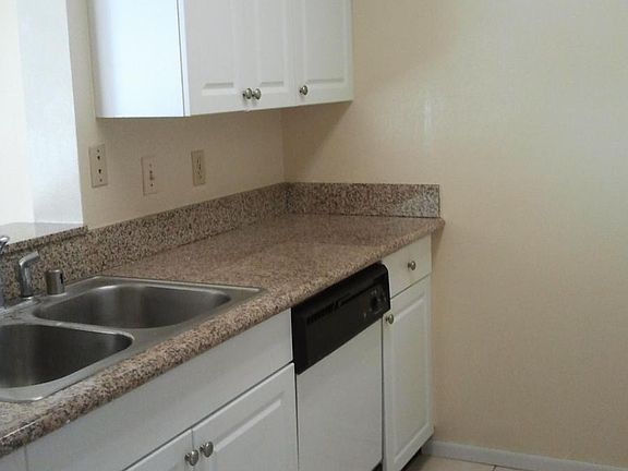 Additional kitchen view