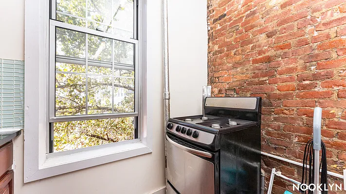 Rented by Nooklyn NYC LLC | media 28