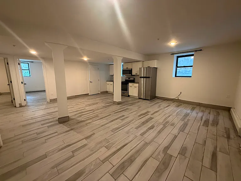 70 Lexington Ave #21E — Photo 2