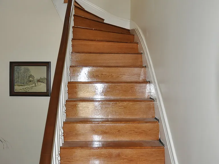 713 Avenue E #3 — Photo 6