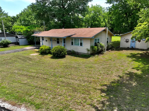 414410 E 1074th Rd, Checotah, OK 74426