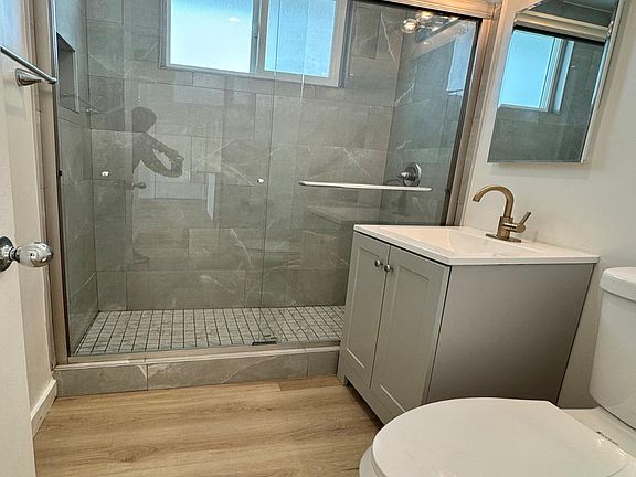 5th image of 6037 Eleanor Ave #5