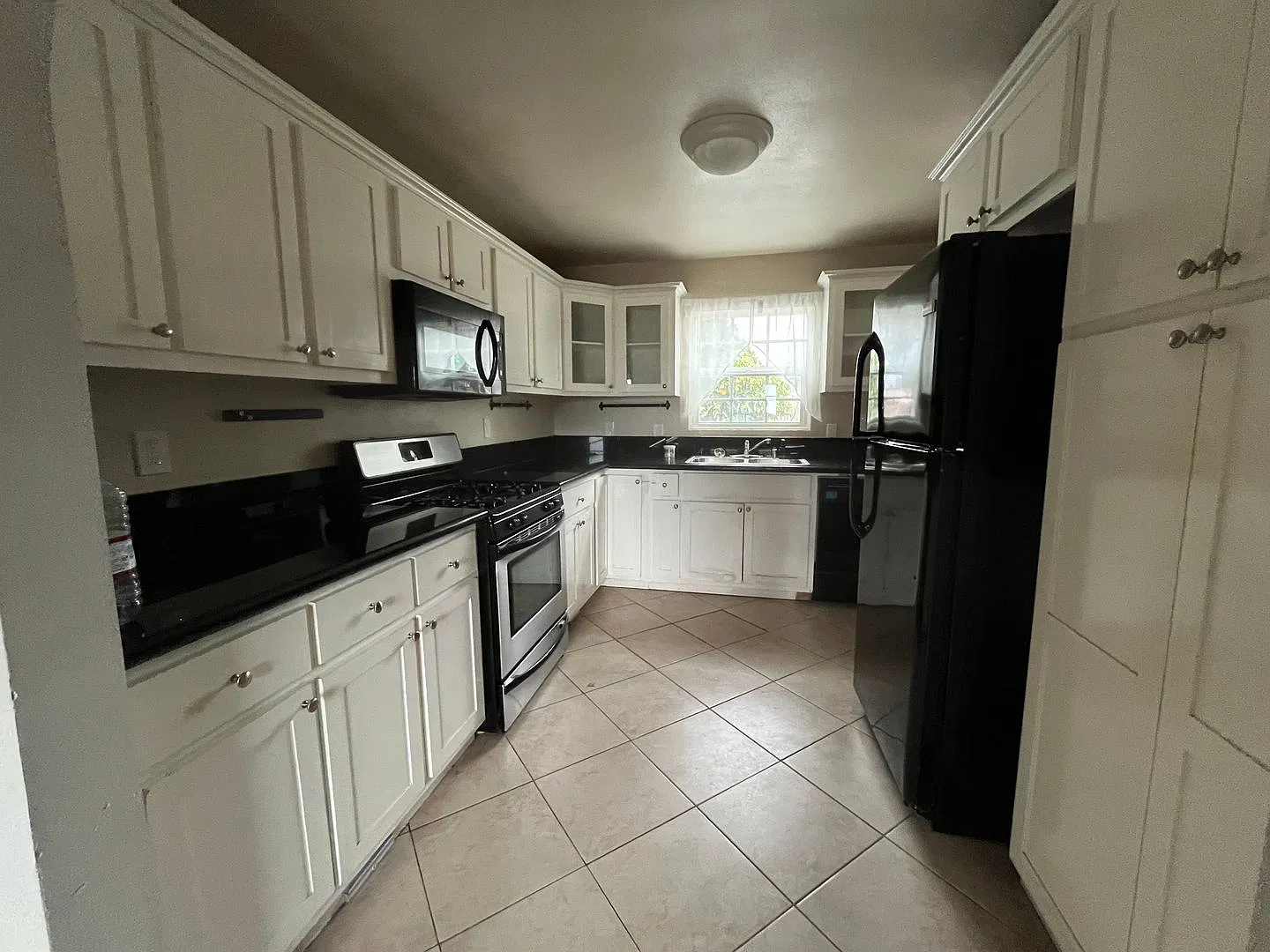356 D Street - 3 bedroom single level home located walking distance from downtown Chula Vista- Av... — Photo 4