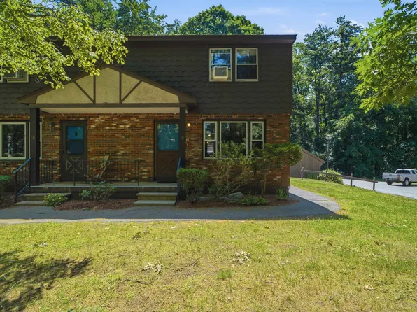9 Midridge Circle, Londonderry, NH 03053