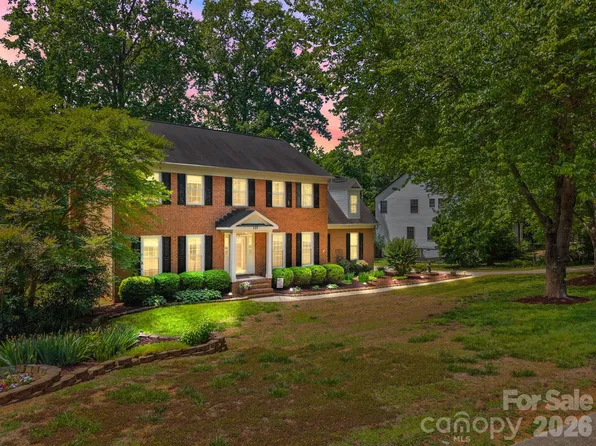137 Paseo Dr, Mooresville, NC 28117