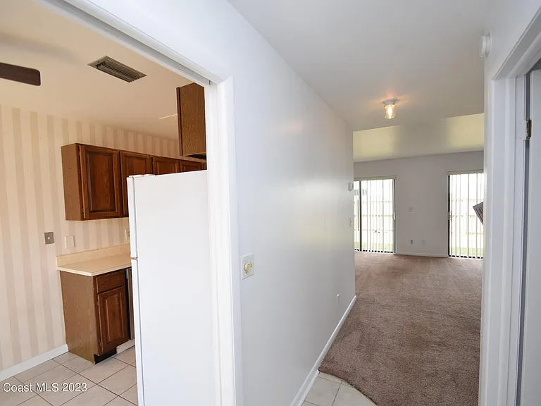 658 Atlantic Dr — Photo 23
