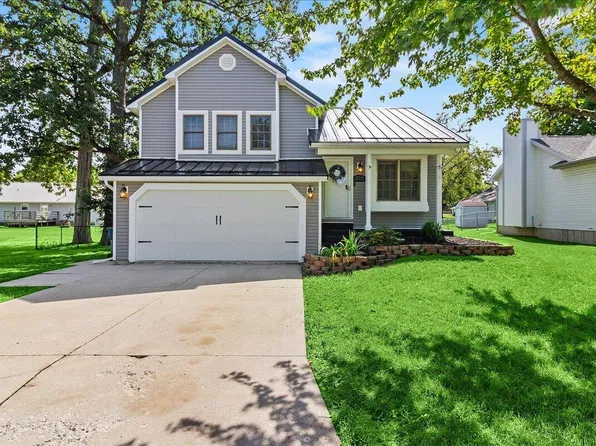 210 White Oaks Ct, Russells Point, OH 43348