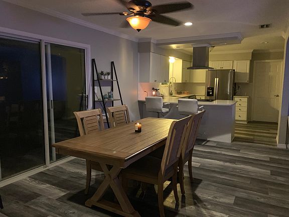 3rd image of 8 Dolphin Blvd