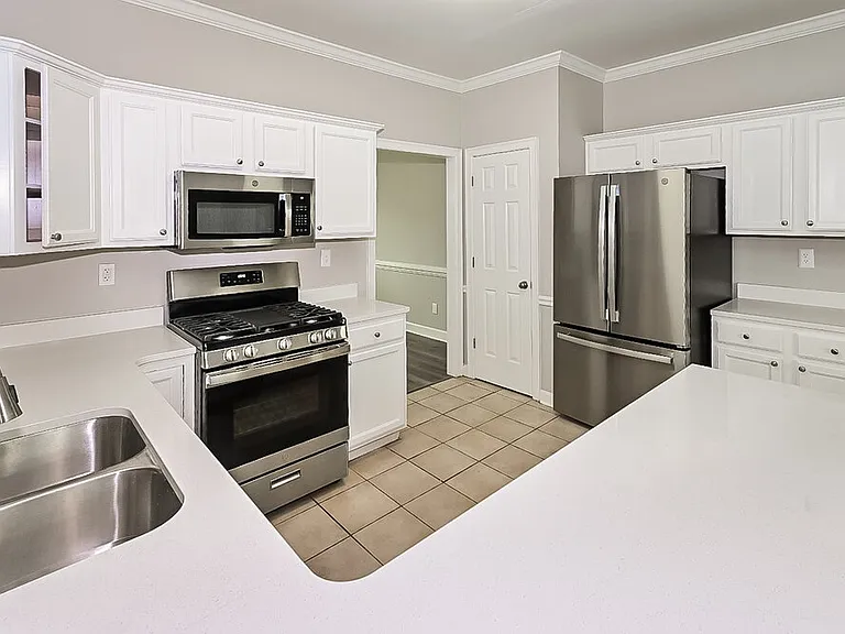 1776 Lichfield Ct — Photo 10