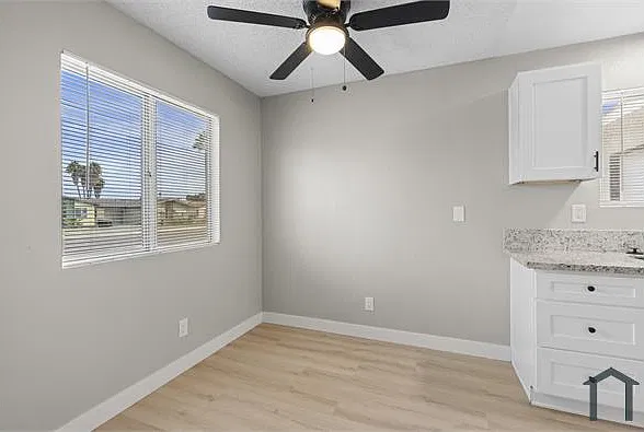 2 bed, 827 sqft, $1,995 — Photo 4