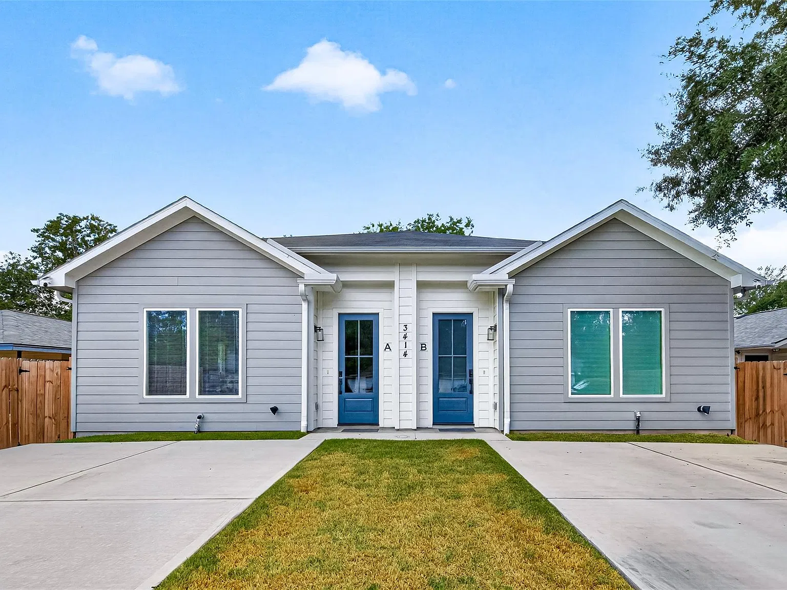 3 bed, 3.0 bath, 1406 sqft, $2,700 — Photo 1