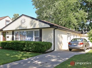 817 Rowe Ave, Park Ridge, IL 60068