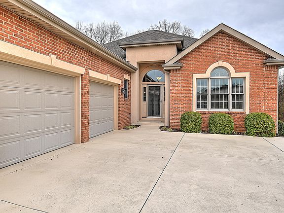 5th image of 1103 Waterbrooke Ln